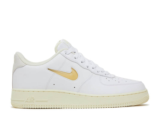 Air Force 1 07 LX Pale Vanilla