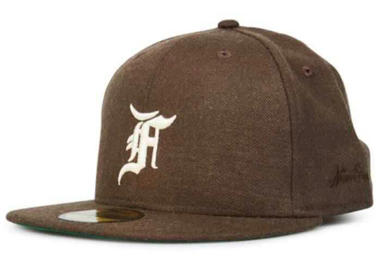 FEAR OF GOD ESSENTIALS NEW ERA FITTED CAP BROWN/WHITE