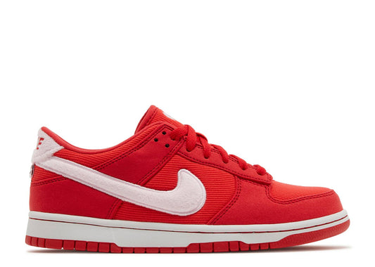 Dunk Low GS Valentines Day